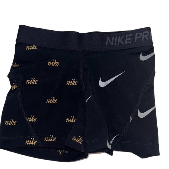 nike pro Pants - Nike pro- Black spandex shorts